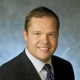 医我看丨跨境医疗很方便！香港七旬长者北上在珠海成功换膝