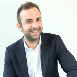 北水动向|北水成交净买入117.14亿 理想i8上市后股价重挫 北水逢低抢筹理想(02015)超20亿港元